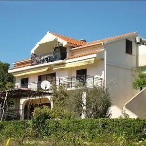 Davorka , Šimuni Croazia